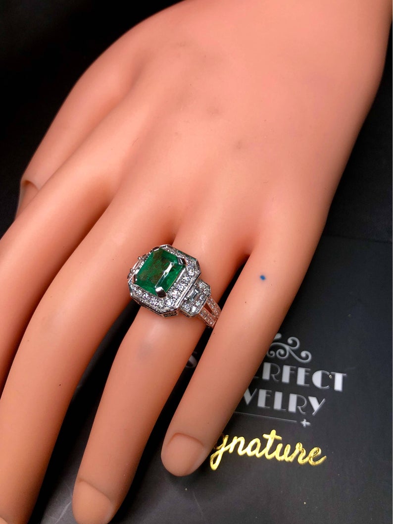 ART DECO 3.58TCW Emerald & VS Diamonds in 18k solid white gold ring engagement wedding colombian zambian Double halo modern natural