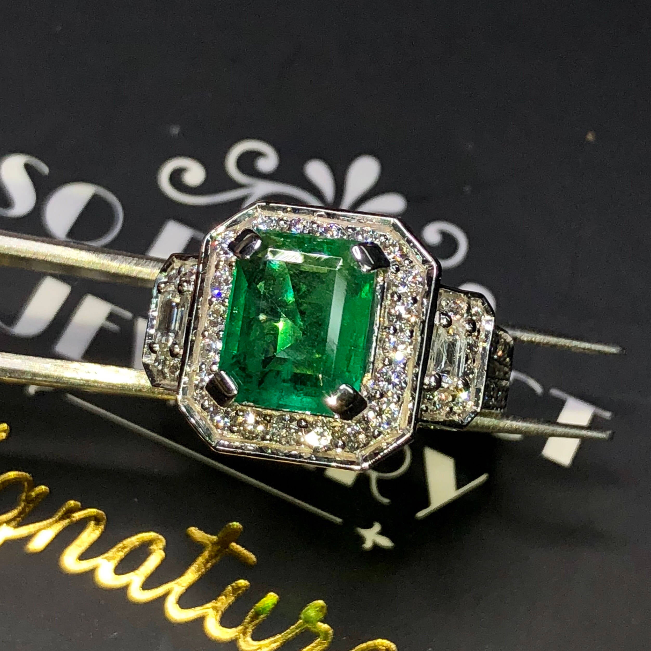 ART DECO 3.58TCW Emerald & VS Diamonds in 18k solid white gold ring engagement wedding colombian zambian Double halo modern natural