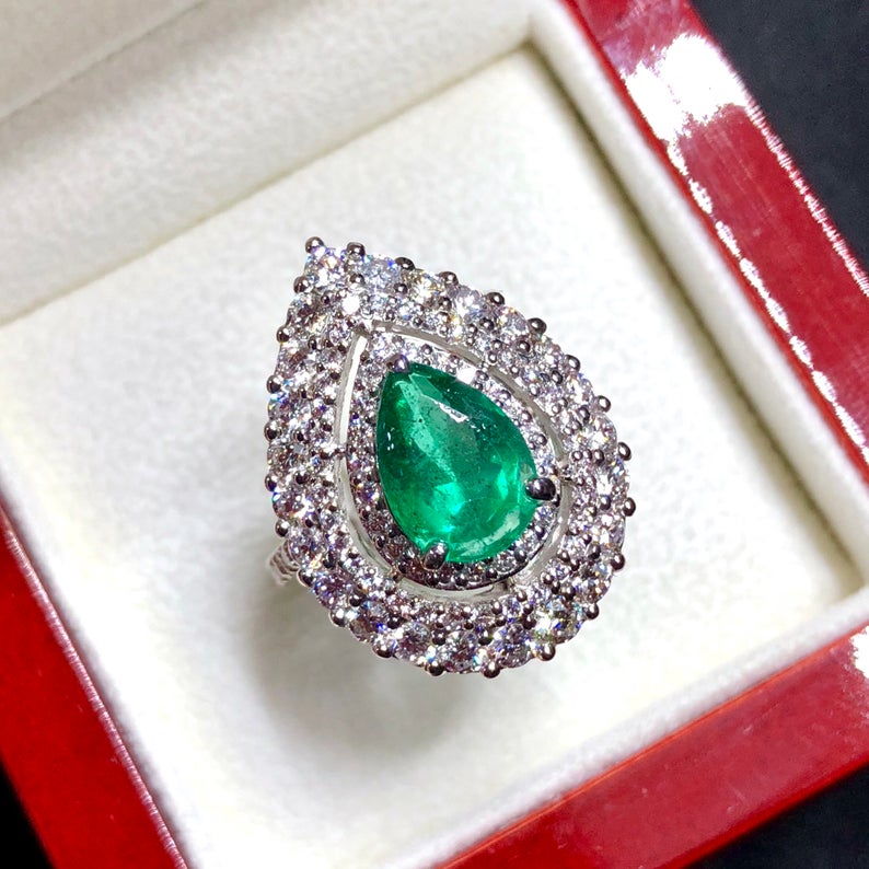 COLOMBIAN 4.43TCW Emerald & VS Diamonds in 18k solid white gold ring engagement wedding colombia zambian Double halo modern natural pear